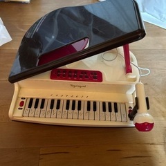 お取り引き中　ピアノ　マイク付き