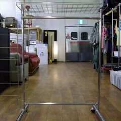 棚板付き ハンガーラック 幅88×奥49×高120cm メタルラック スチール 収納 家具 札幌市 厚別区の画像