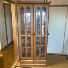 訳アリ本棚です。無料でお譲りします