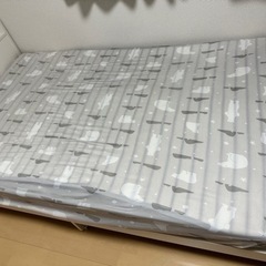 【引き取りに来られる方、あげます！】セミダブルマットレスの画像