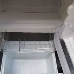 【お引き取りが決まりました】小型冷凍冷蔵庫　シャープSJ-14J-H　2005年製の画像