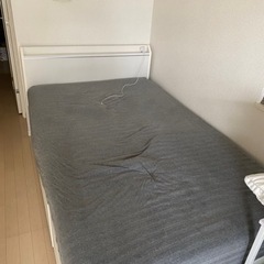 ニトリ セミダブルベッド ホワイト 引き出し収納付きの画像