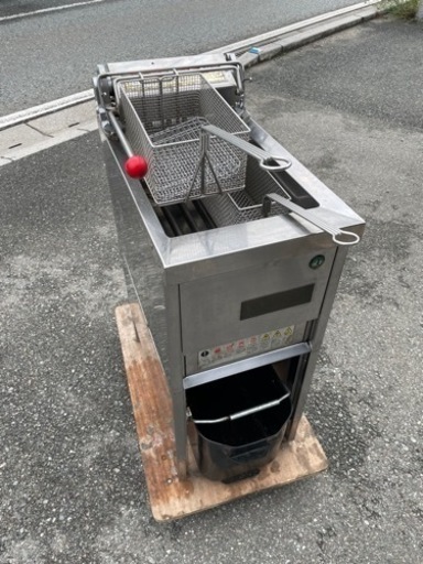 ■中古品 ホシザキ電気フライヤー 印字がないので年式不明 サイズ：350ｘ600ｘ920ｍｍ 動作問題なし■