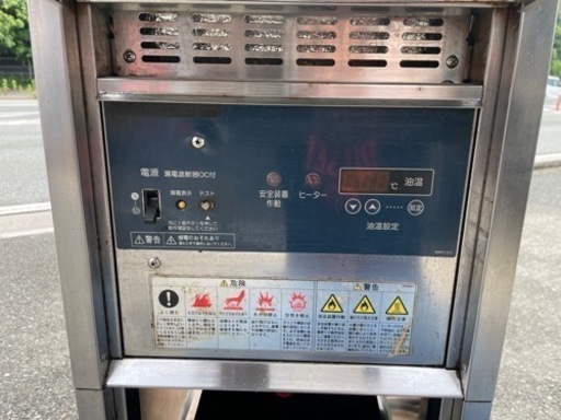■中古品 ホシザキ電気フライヤー 印字がないので年式不明 サイズ：350ｘ600ｘ920ｍｍ 動作問題なし■