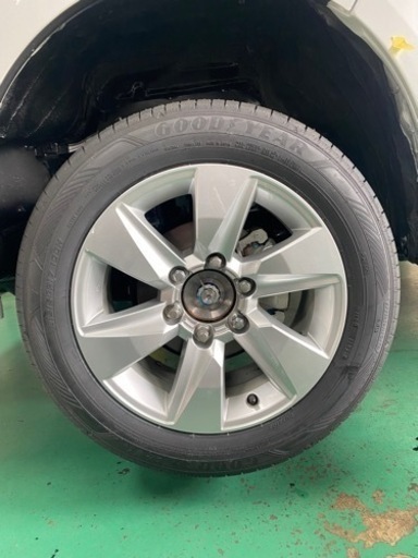 ハイエース　プラド純正ホイール