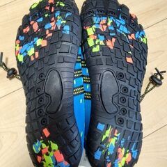 新品mozのサンダルの画像