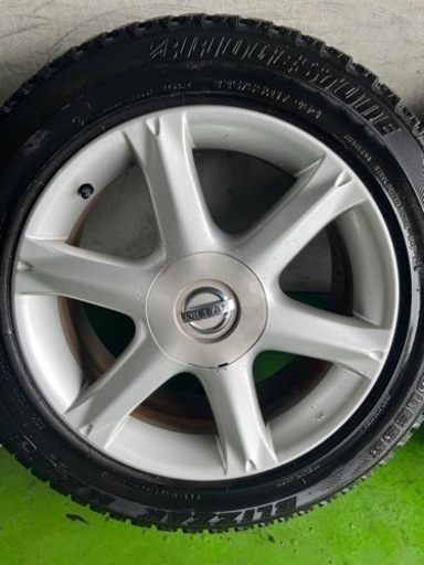 日産　NISSAN F50 シーマ　17インチ　スタッドレス
