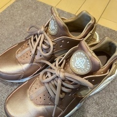 NIKE エアハラチ　スニーカー