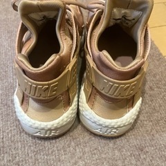 NIKE エアハラチ　スニーカーの画像