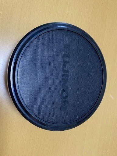 カメラのレンズになります。