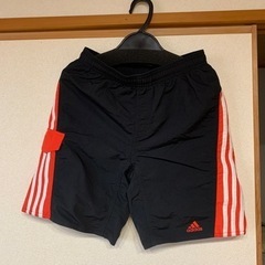 adidas 水着　男の子　150㌢の画像