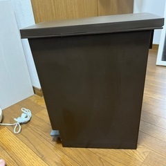 45L用茶色のゴミ箱