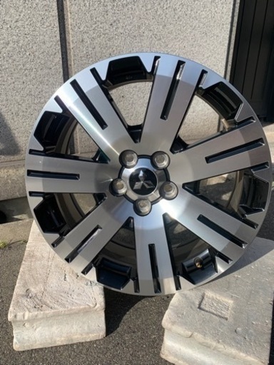 新型デリカＤ５  純正アルミホイール4本