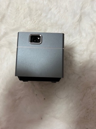 プロジェクター　キューブ