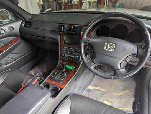 レジェンドの旧車ですが綺麗です