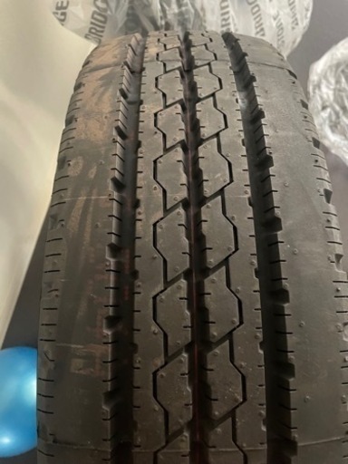 ◉売約済◉ ブリヂストン　DURAVIS  215/70R17.5  118/116L  積載車　未使用　２本
