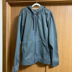 アンダアーマー　パーカー　M メンズ