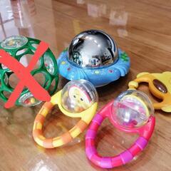 赤ちゃん用おもちゃ10点　生後1ヶ月〜　ガラガラ、ビニール音、コンビ、ファミリア、ミキハウス等の画像