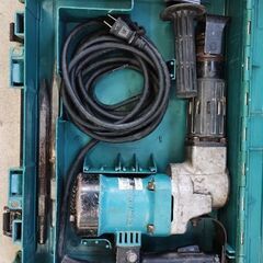 マキタ　電動ハンマー　HM0810T