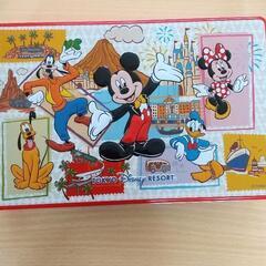 ディズニー お菓子の缶ケースの画像