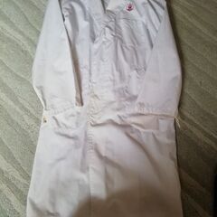 白衣(福岡大学マーク入り)