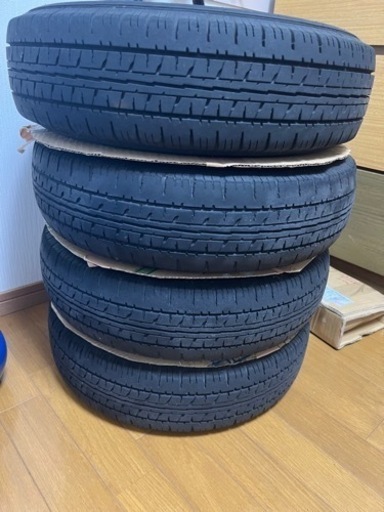 タイヤホイル