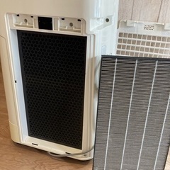SHARP 加湿空気清浄機  KC-F50E3-W プラズマクラスターの画像