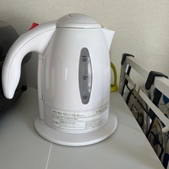 電気ケトルの画像