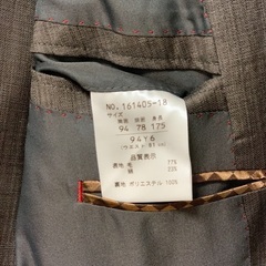 Y6 ほぼ新品　メンズスーツの画像