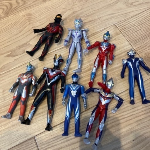 ウルトラマン　フィギア