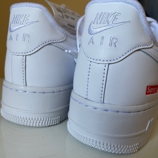 【商談締結済】supreme×NIKE AIR Force1 27.0 未使用