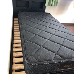 お話し中　シングルベッドマット付き　無料で差し上げますの画像