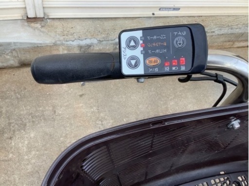 84 パナソニック新機種電動アシスト自転車gyutto22ー26インチブラックボディー