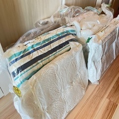 （受け渡し予定者決まりました）布団　枕など　美品ですの画像