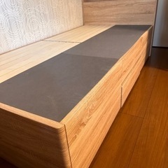 引き出し付きベッドフレーム