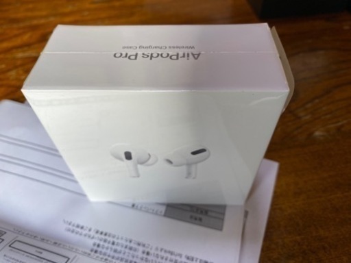 Apple AirPods Pro エアポッツプロ　SoftBank 新品