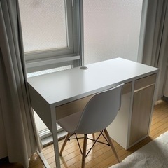 【引っ越しの為6月中迄❗️】学習机+イスの画像