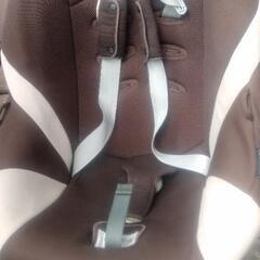 チャイルドシート　エールべべの画像