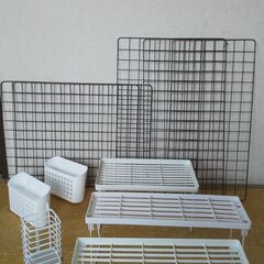 100均グッズ　ぜんぶまとめてお引取りをお願いします！