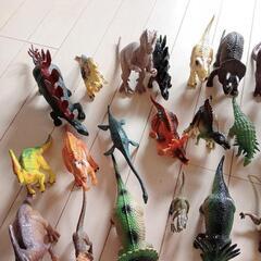 【8月15日更新】恐竜フィギュアの画像
