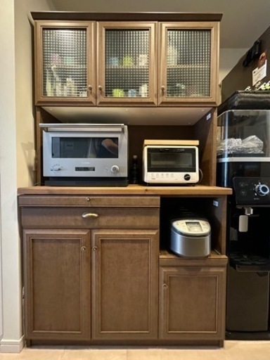 ビーカンパニー　cafe風食器棚/カップボード