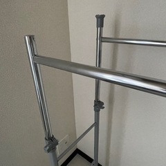 アイリスオーヤマ 押入れ用ハンガーラックの画像
