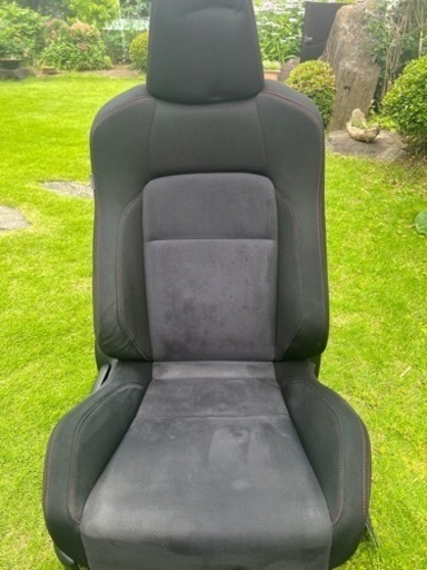 運転席　プリウス G's 純正シート