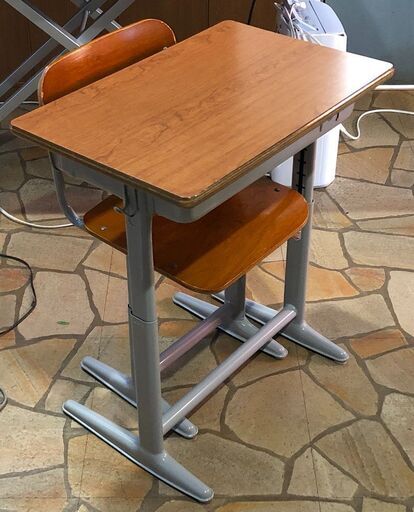 KOKUYO コクヨ学校教室塾机椅子セット 高さ調整可能SSD-FT1F2NSCH