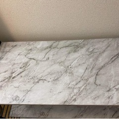 大理石風の3段シェルフ(棚)の画像