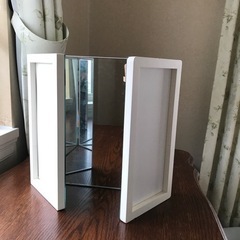 三面鏡　ニトリ