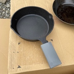 キャンプ　バーベキュー用　フライパン2個セットの画像