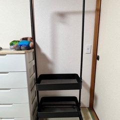ハンガーラック付きワゴン