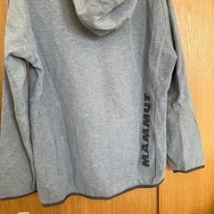【商談中】マムート　パーカー　L の画像