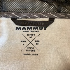 【商談中】マムート　パーカー　L の画像